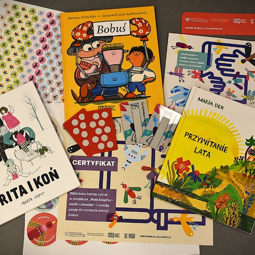 Obraz główny aktualności o tytule Mała książka - wielki człowiek 